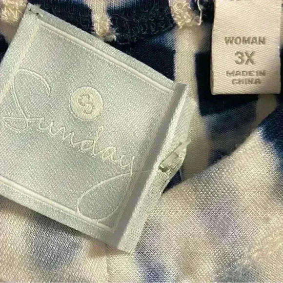 SUNDAY NAVY tie dye long sleeve long line slit back top, 3X - NWT - Picture 6 of 7